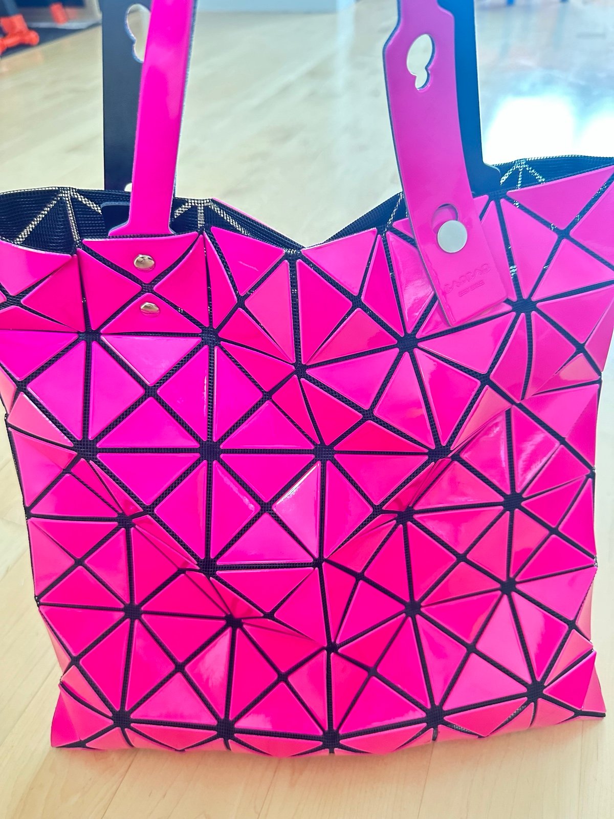 issey miyake bao bao tote bags pink