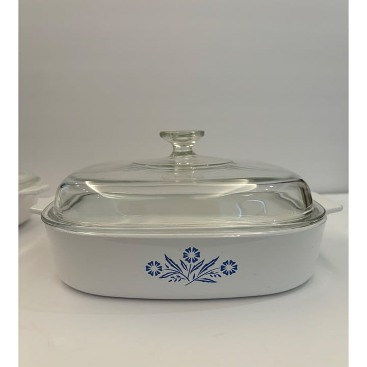 Cornflower Blue By Corning Ware Square Casserole with Lid (2.5 Quart)