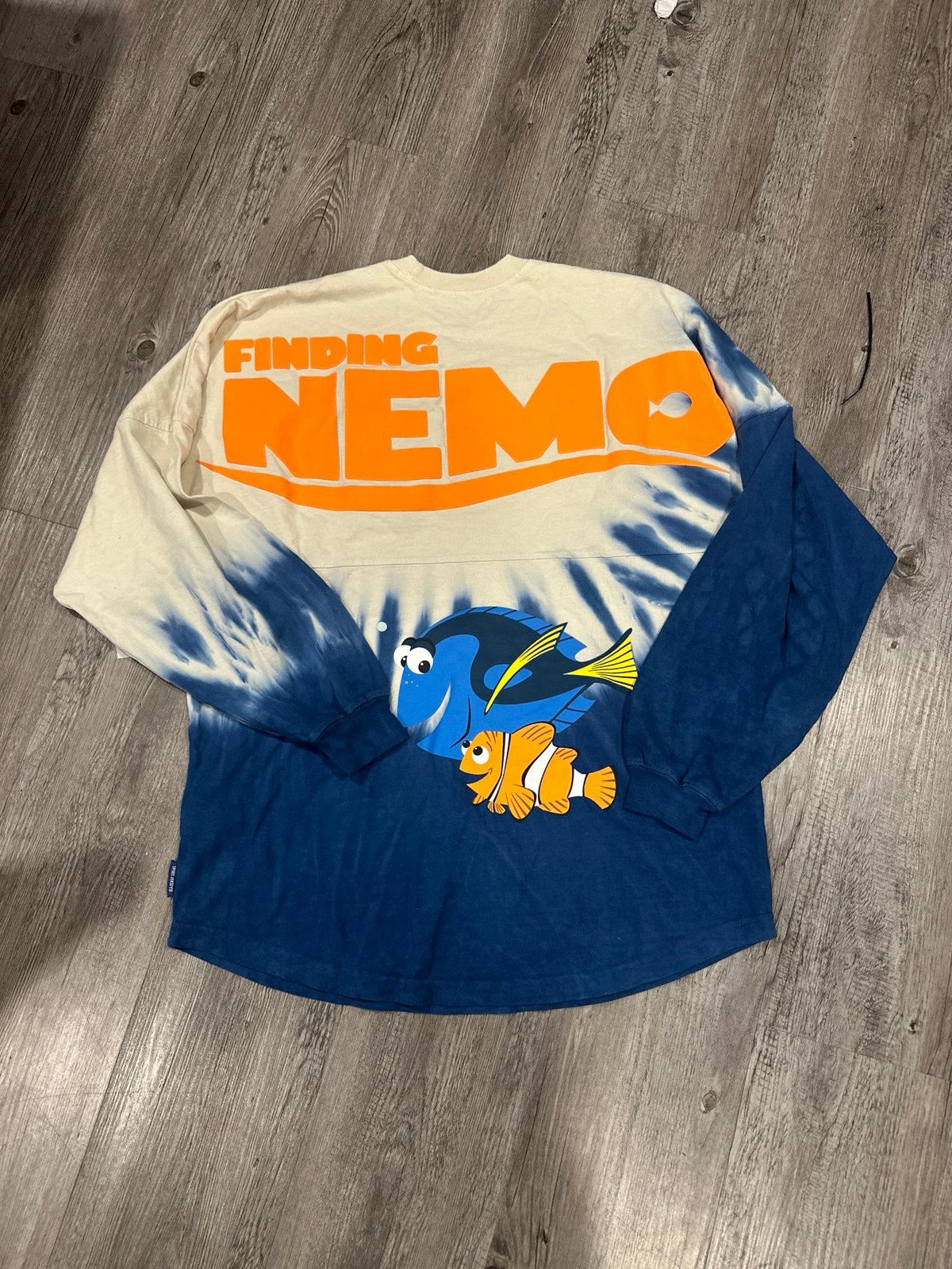 2023 Disney Parks Finding Nemo Spirit Jersey small NWT