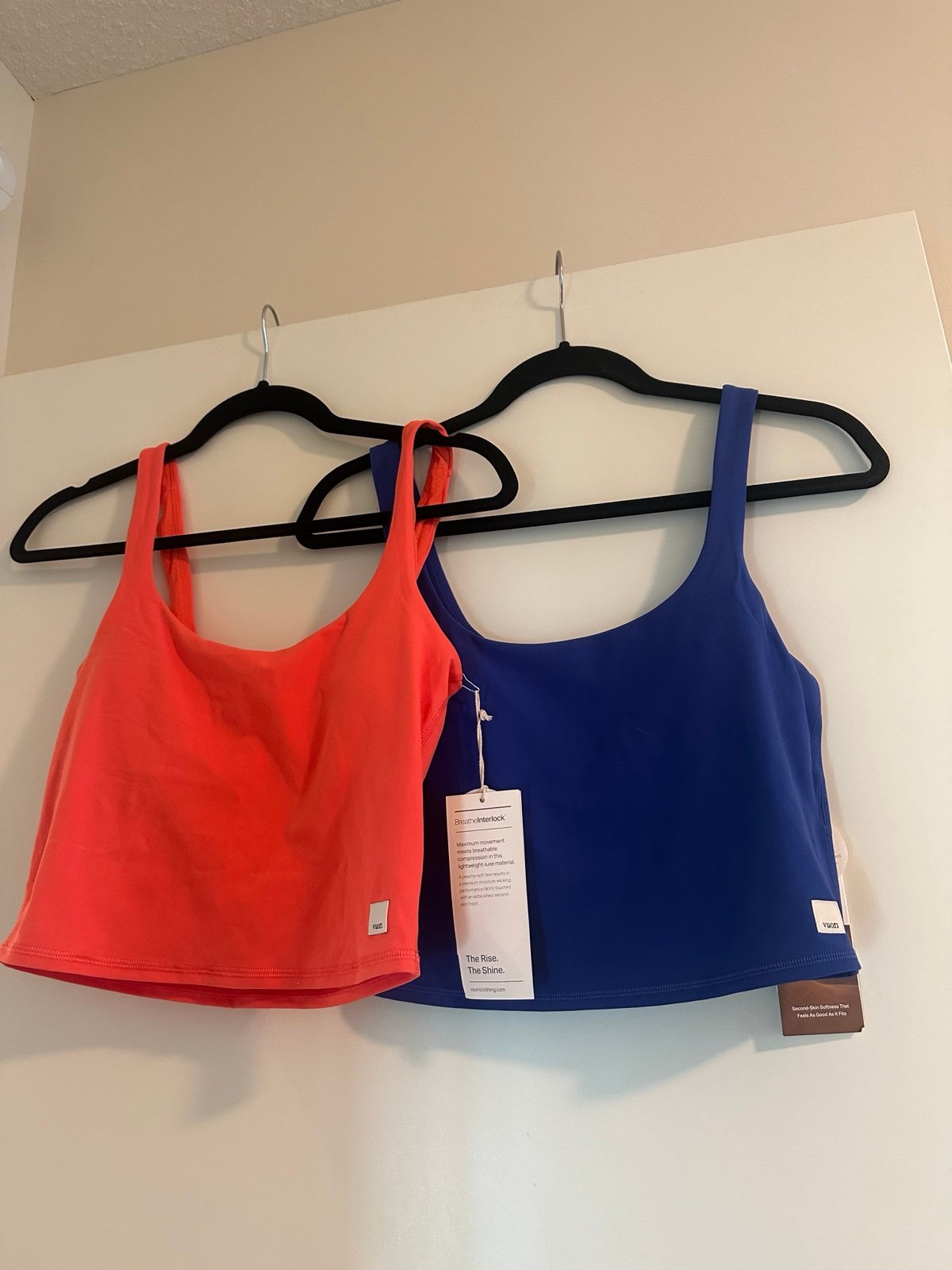 NWT Vuori daily crop