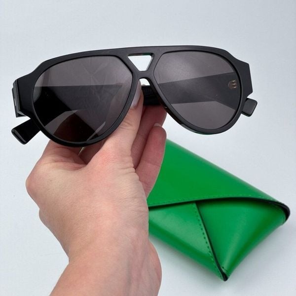 Bottega Veneta BV1318S 001 BRAND NEW Sunglasses Black Grey Pilot Unisex