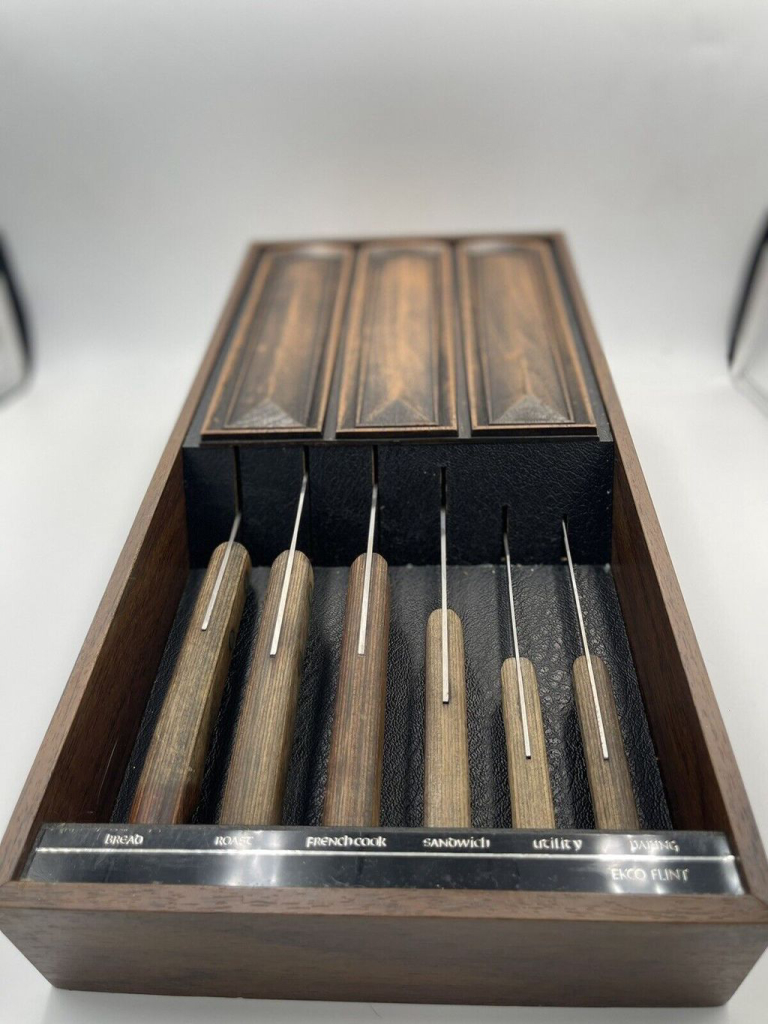 Vintage EKCO FLINT Vanadium USA Wall Hanger Box 6 Piece Knife Set