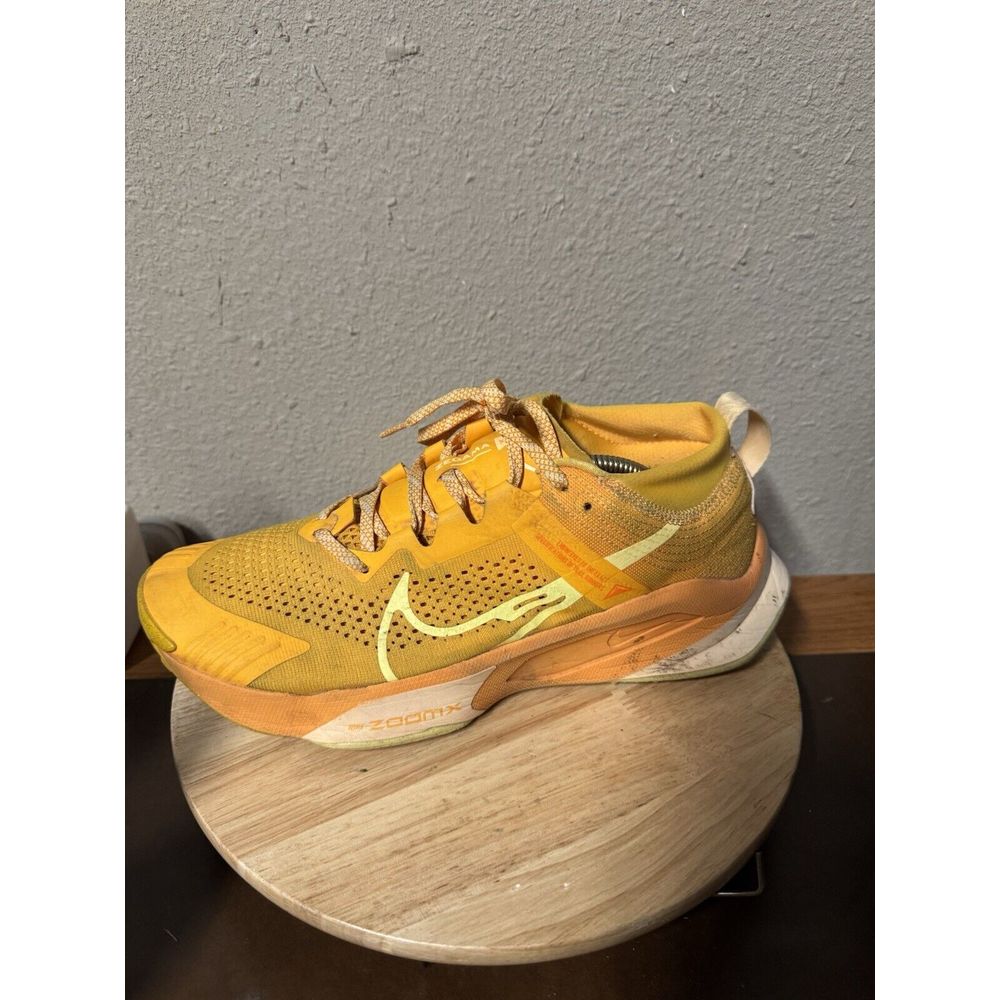 Nike ZoomX Zegama Thunder yellow Running Trail Shoes Women Size10.5 200