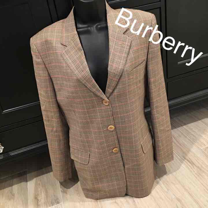 BURBERRY'S PLAID BLAZER JACKET