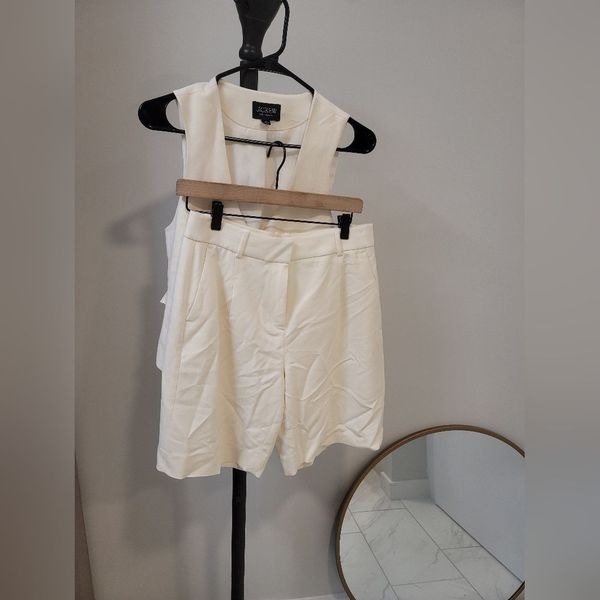 J.Crew Summer Shorts And Vest Suit Size 6