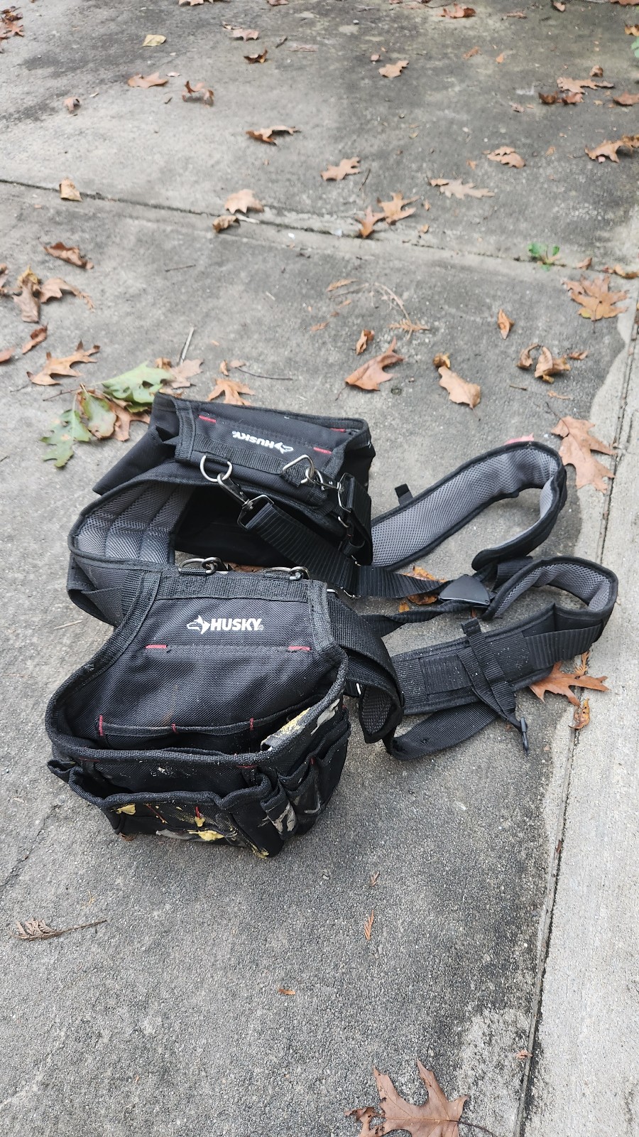 Husky adjustable 3 pocket tool belt w suspenders and hammer and tape holder