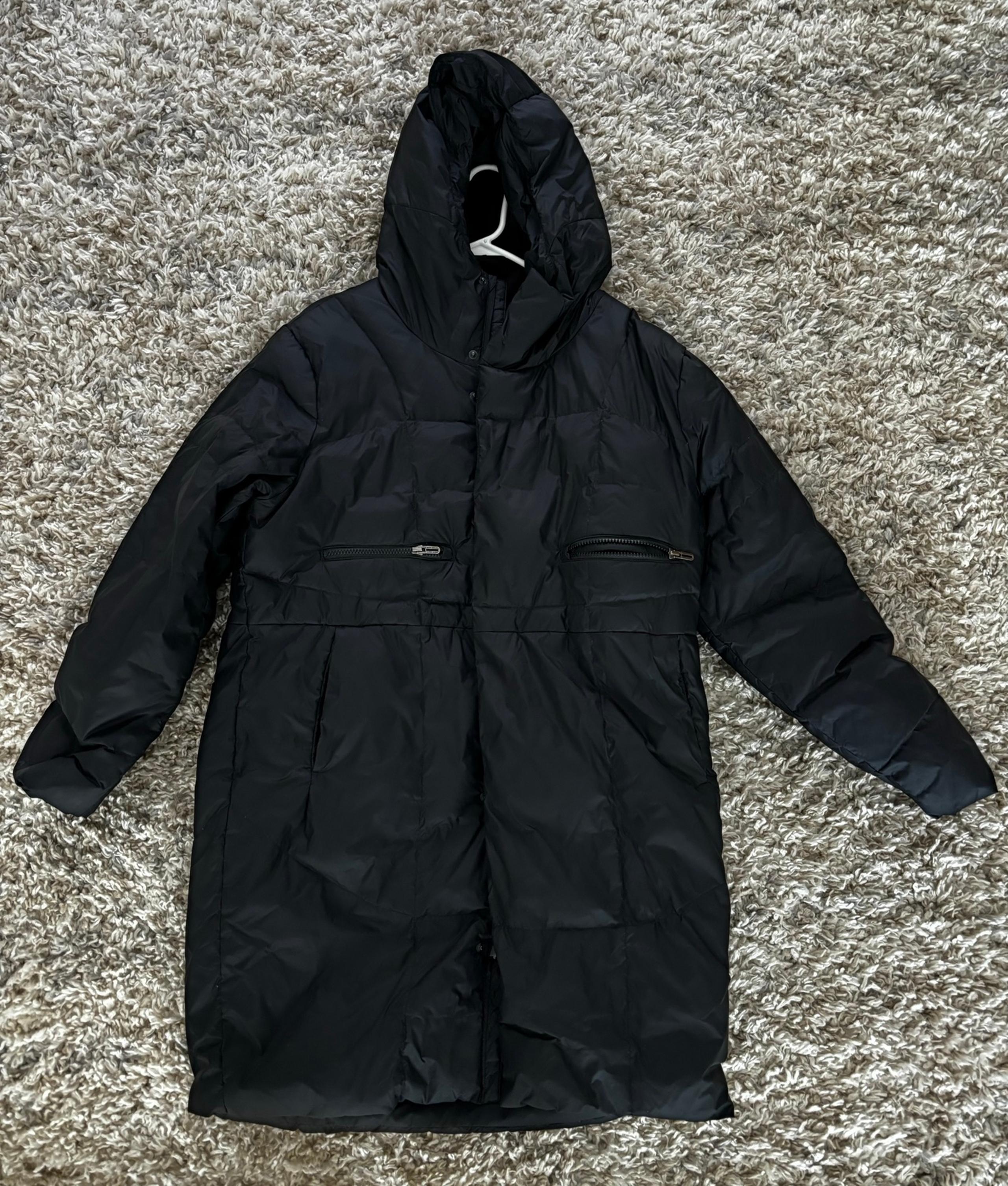 Under Armour Women’s Down Parka Size Large Black Awesome Jacket Coat Puffer