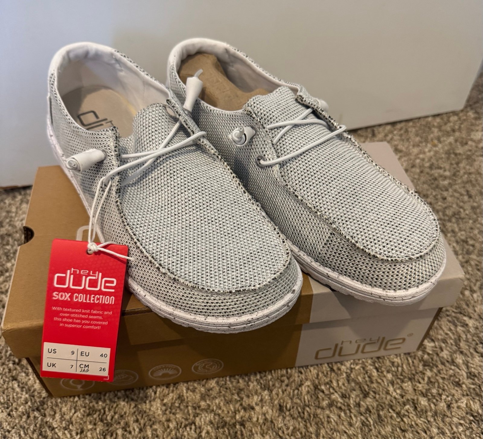 Hey Dudes new in box