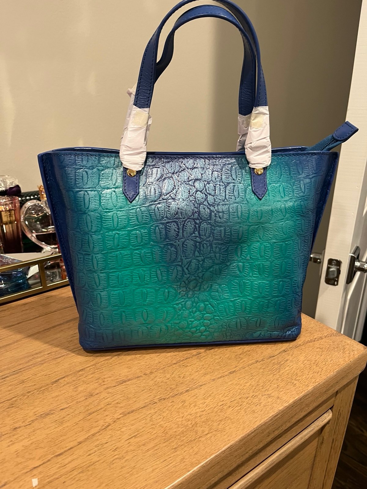 Anuschka medium tote