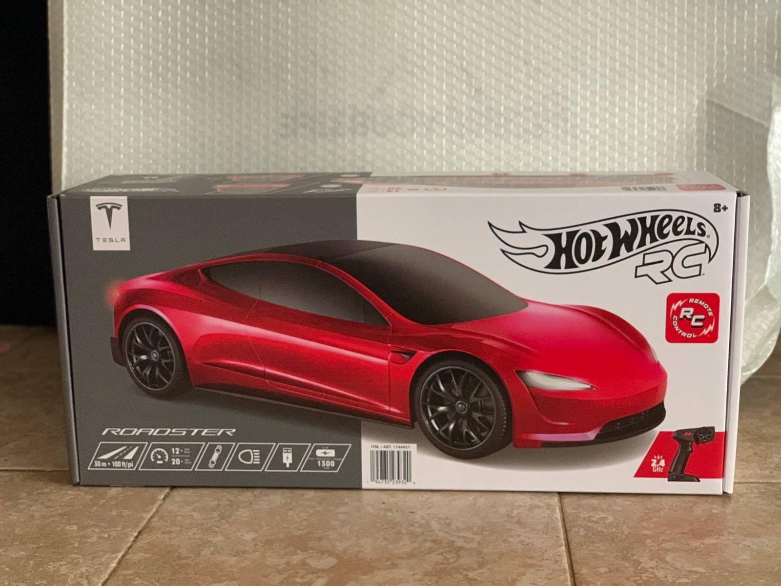 Hot wheels Tesla Roadster RC