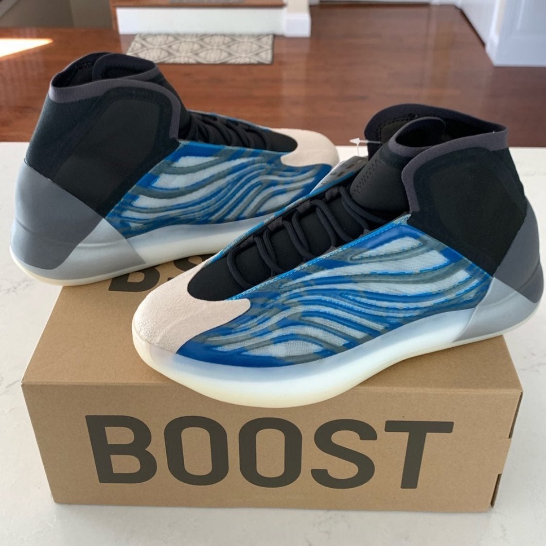 Yeezy QNTM Basketball 'Frozen Blue' Fashion sneakers