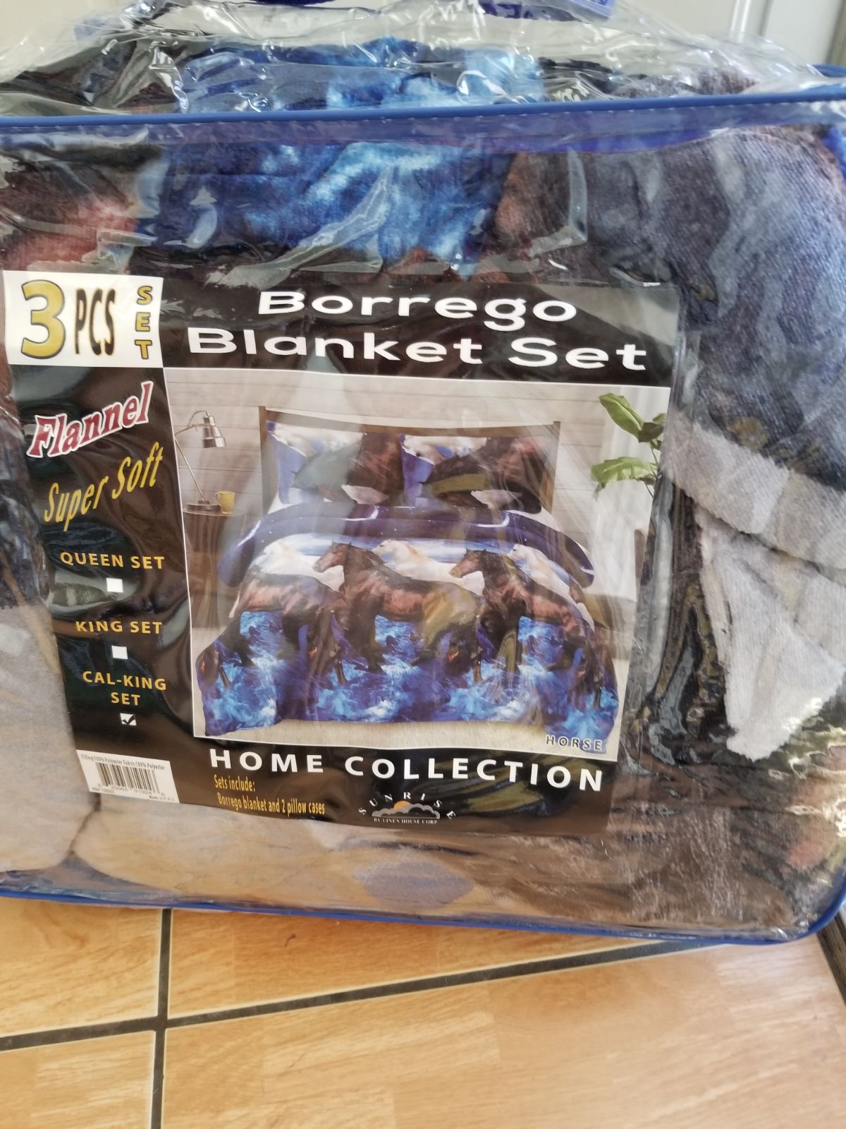 Cal king Borrego 3 piece set