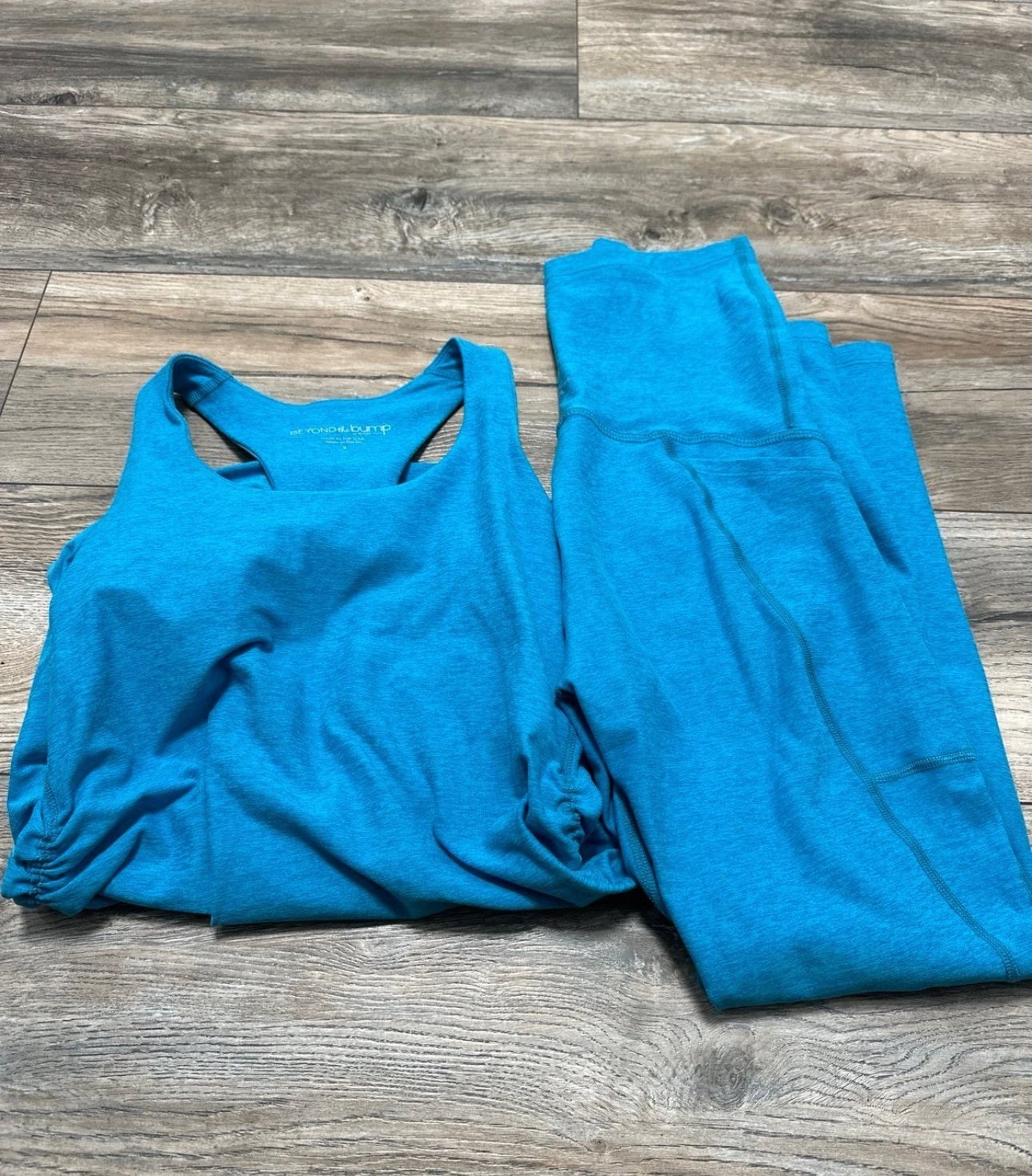 Beyond the bump yoga maternity set blue leggings & Bases Covered Tank size small