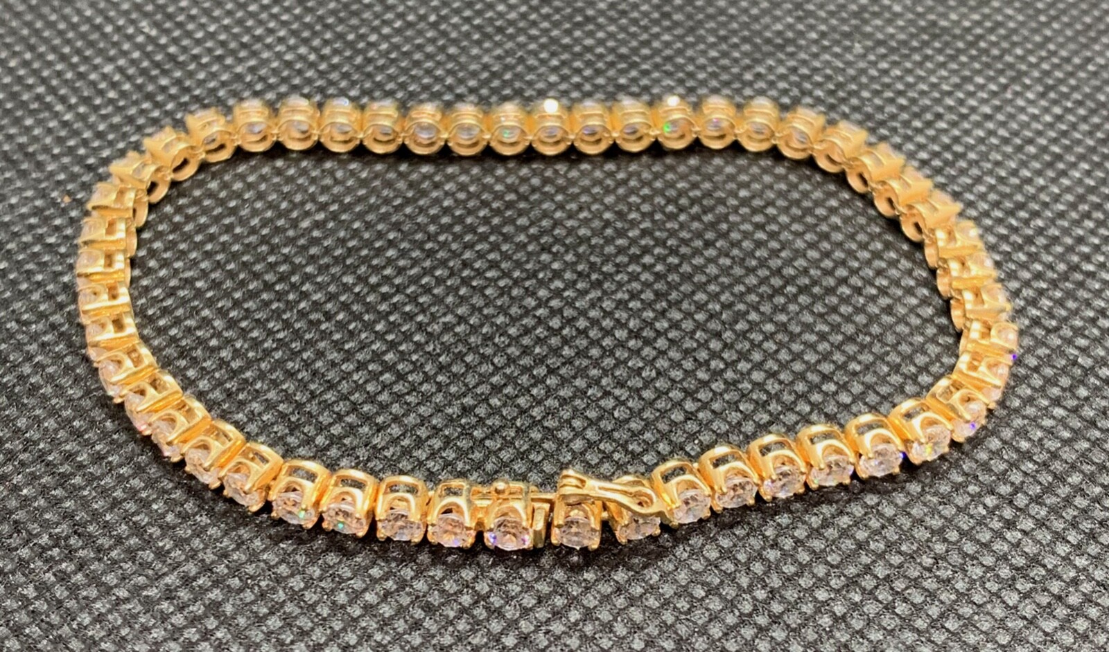 Vintage - 14K solid Gold Tennis Bracelet For Women - 7 inches