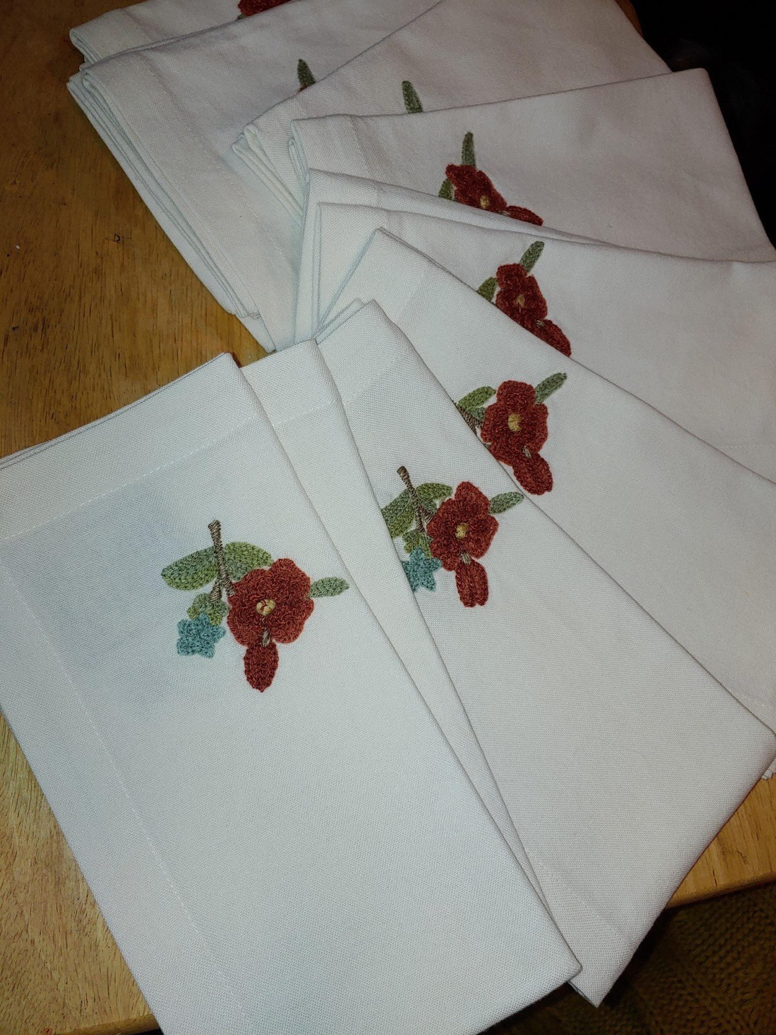 New Pottery barn 20 × 20 cotton napkins set of 8