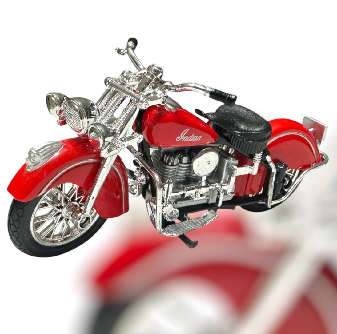 Vintage Maisto 1948 Indian Chief Motorcycle 1:18 Diecast Red - Limited Edition
