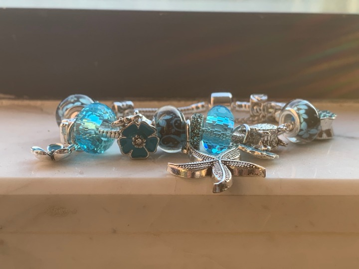 Pandora starfish pendant blue crystal