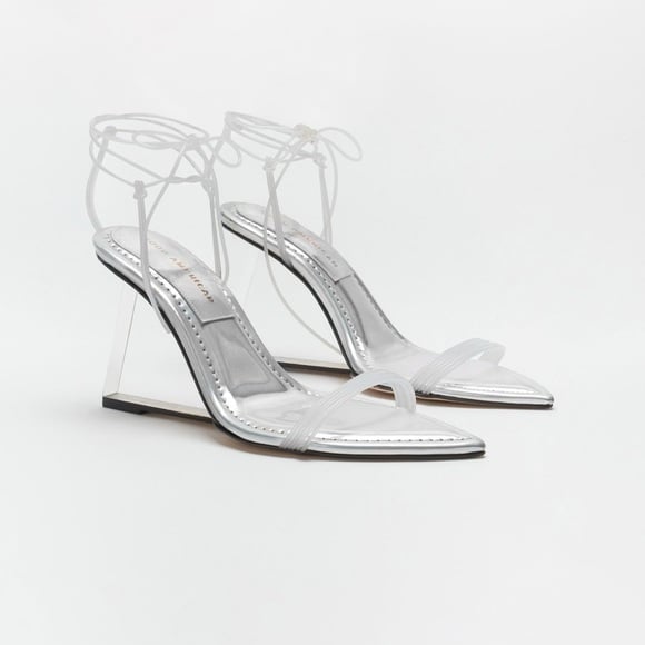 NIB Good American Cinder-F*cking Rella Wedge In Silver Size 8.5