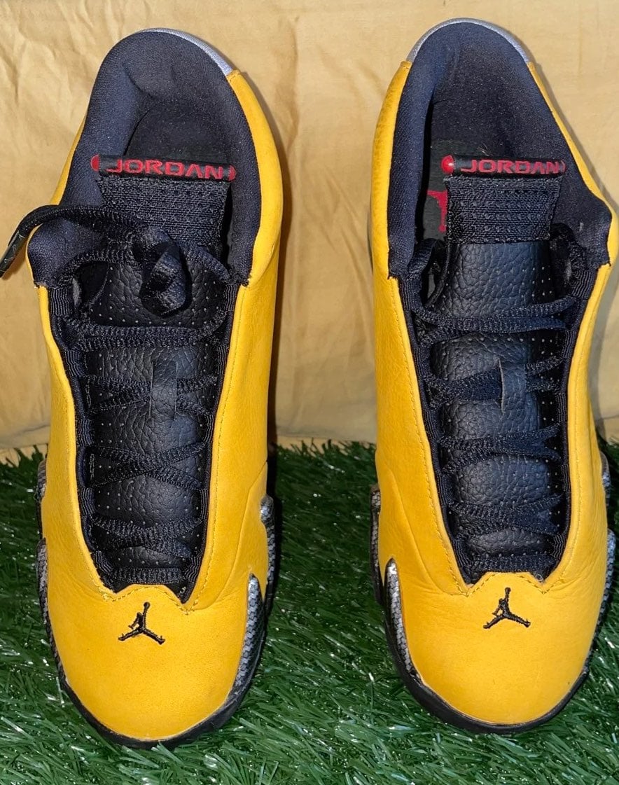 Nike Air Jordan 14 Retro SE Shoes in University Gold/Multicolor