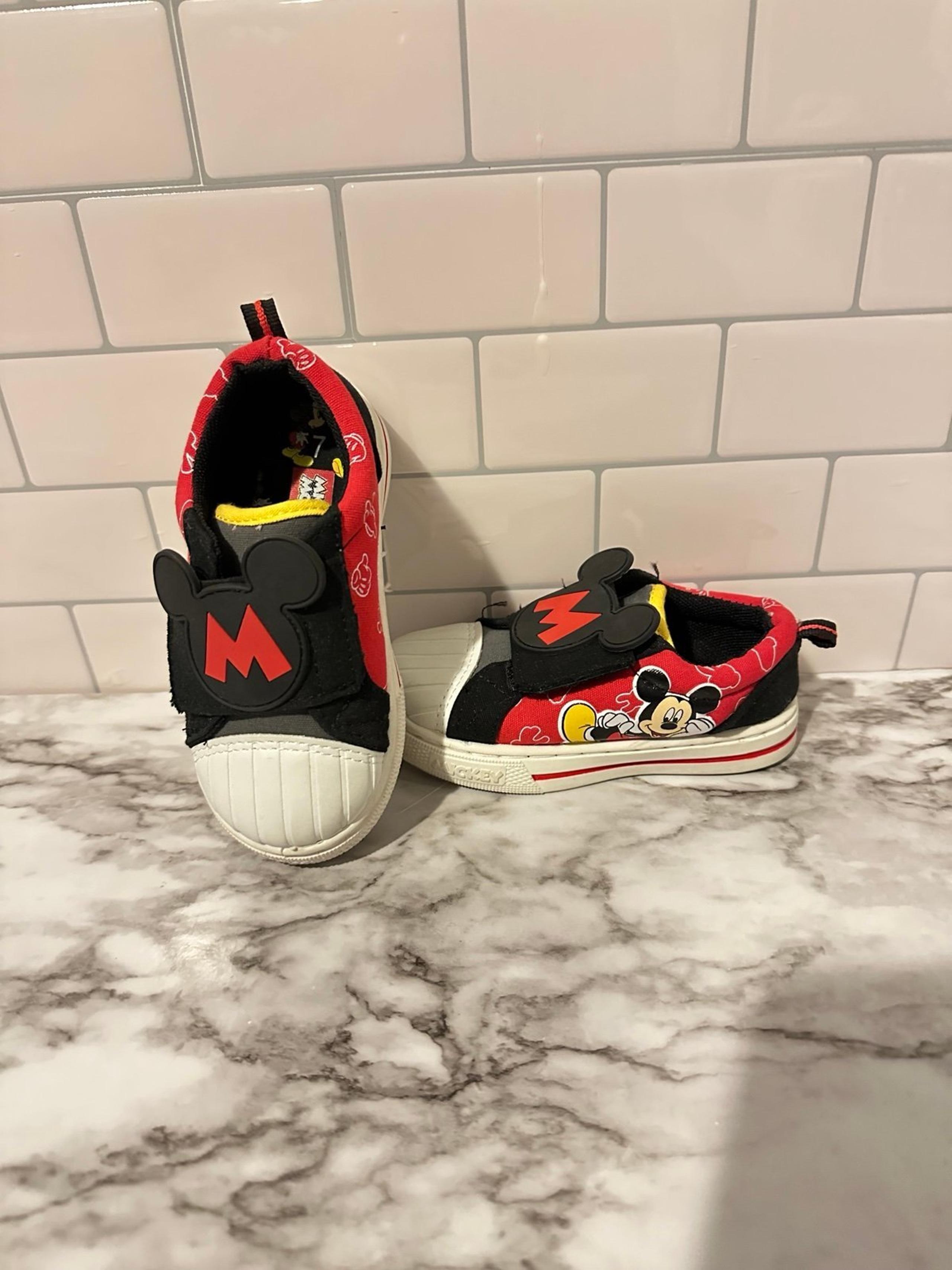 Disney Mickey Mouse toddler boys shoes, in good/fair condition,lightly worn