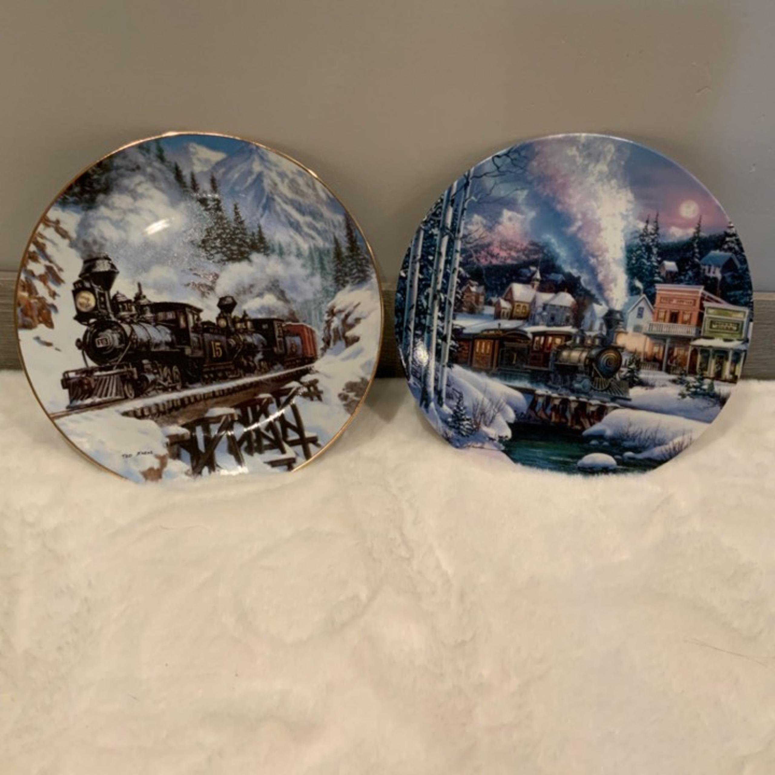 Trains of the Great West – Moonlit Journey  Winter Crossing Winter Rails Plates.