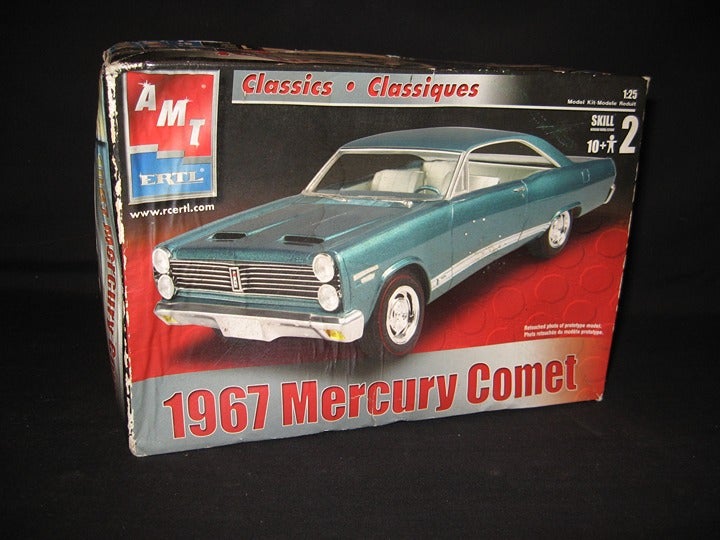 Vintage 2003 AMT/ ERTL 1/25 Scale 1967 Mercury Comet Model Kit