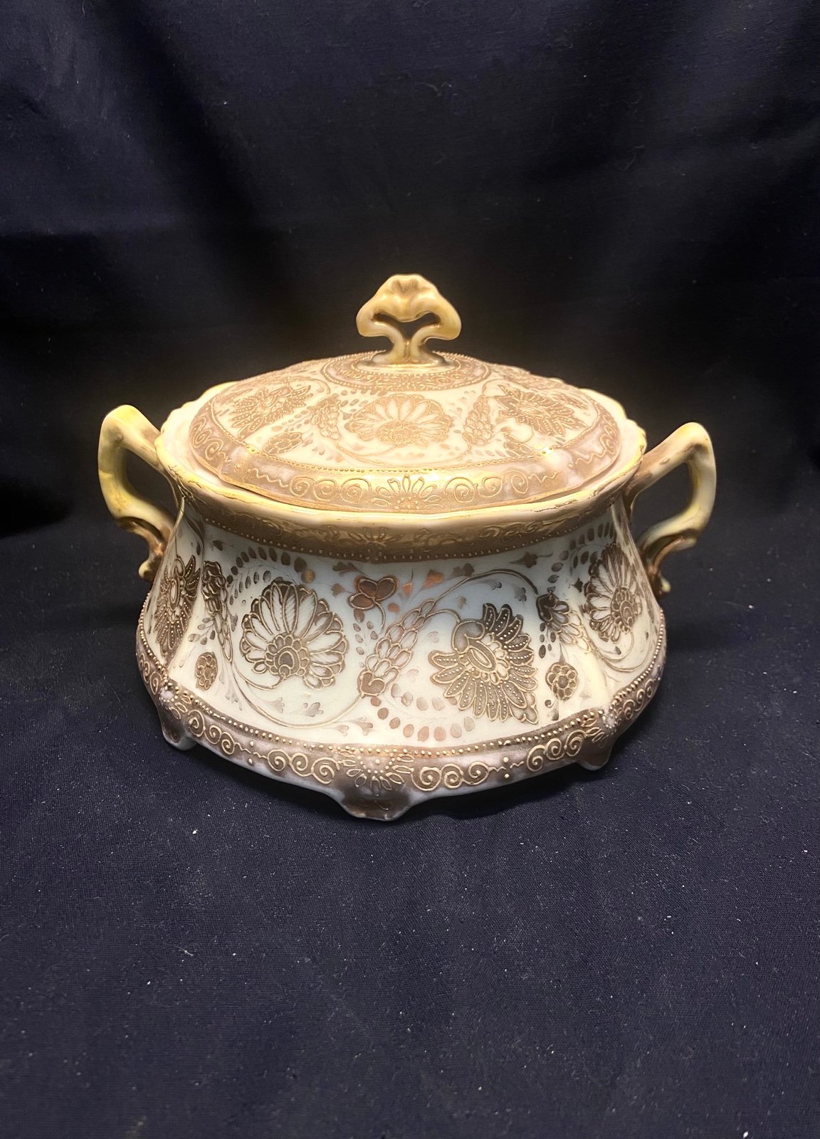 Antique Barber Shop Powder jar