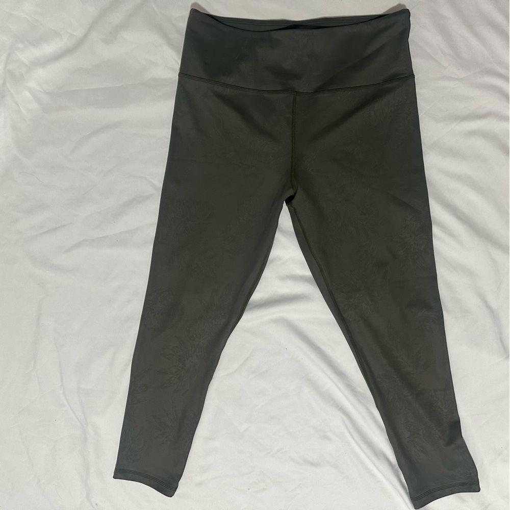Zyia Tight Hi-Rise 7/8 Leggings