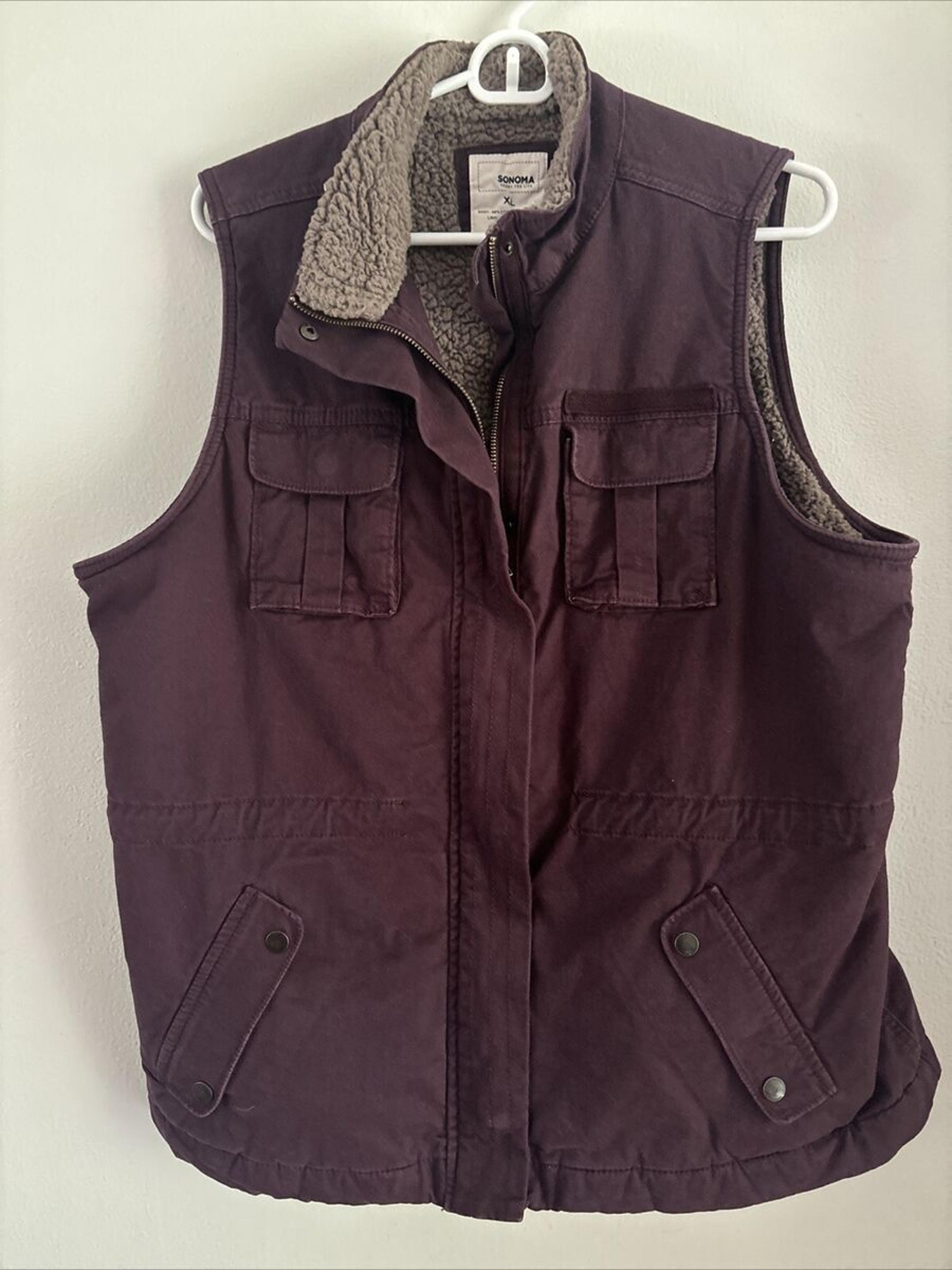 Sonoma Life + Style Lined Vest Women's size XL Zipper Buttons Pockets Plum