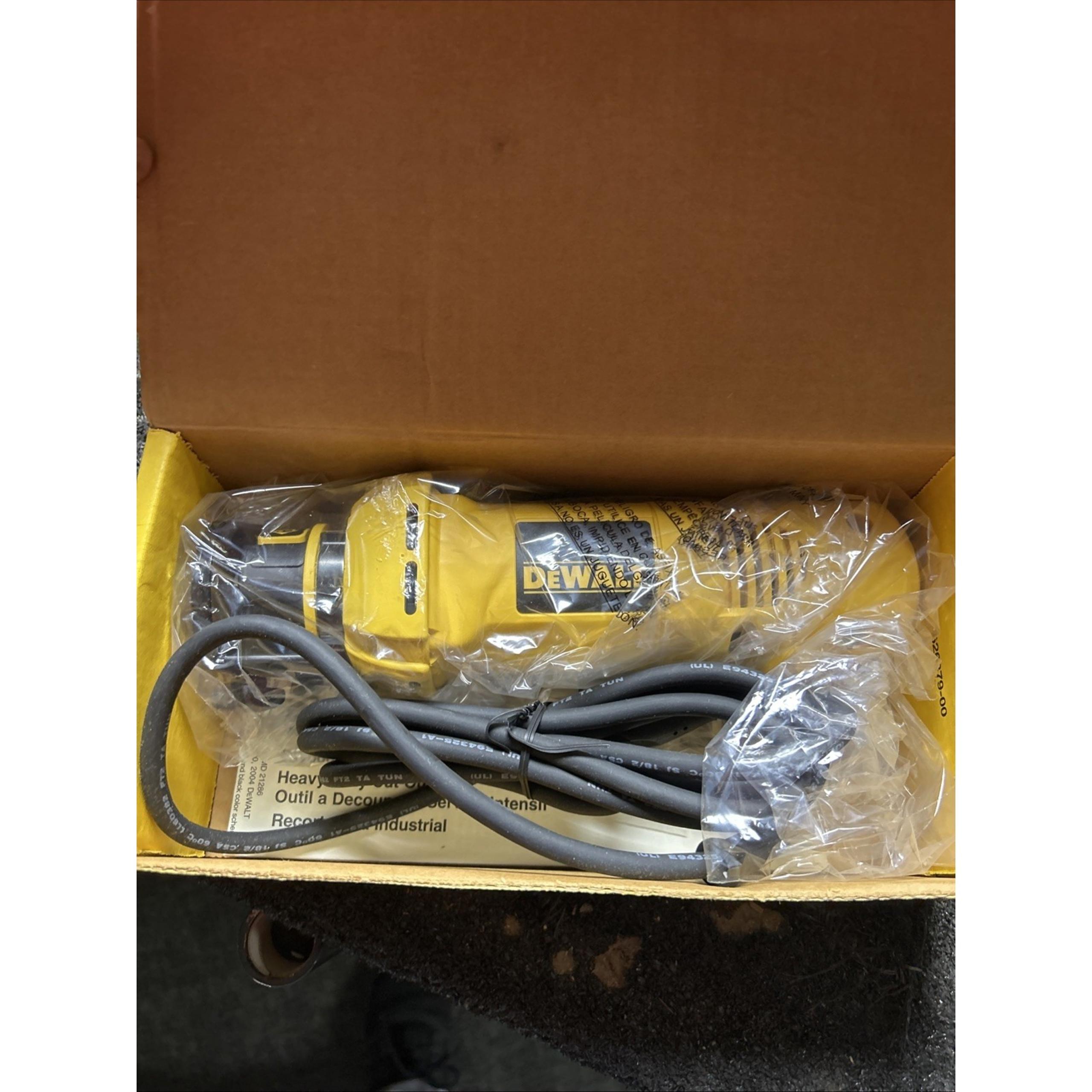 DeWalt DW660 Heavy-Duty Cut-Out Tool