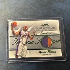 Amare Stoudemire 2004-05 Fleer Showcase Supreme Showcase Game Worn Patch /32