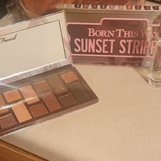 Too Faced Born this Way Sunset Stripped bundle