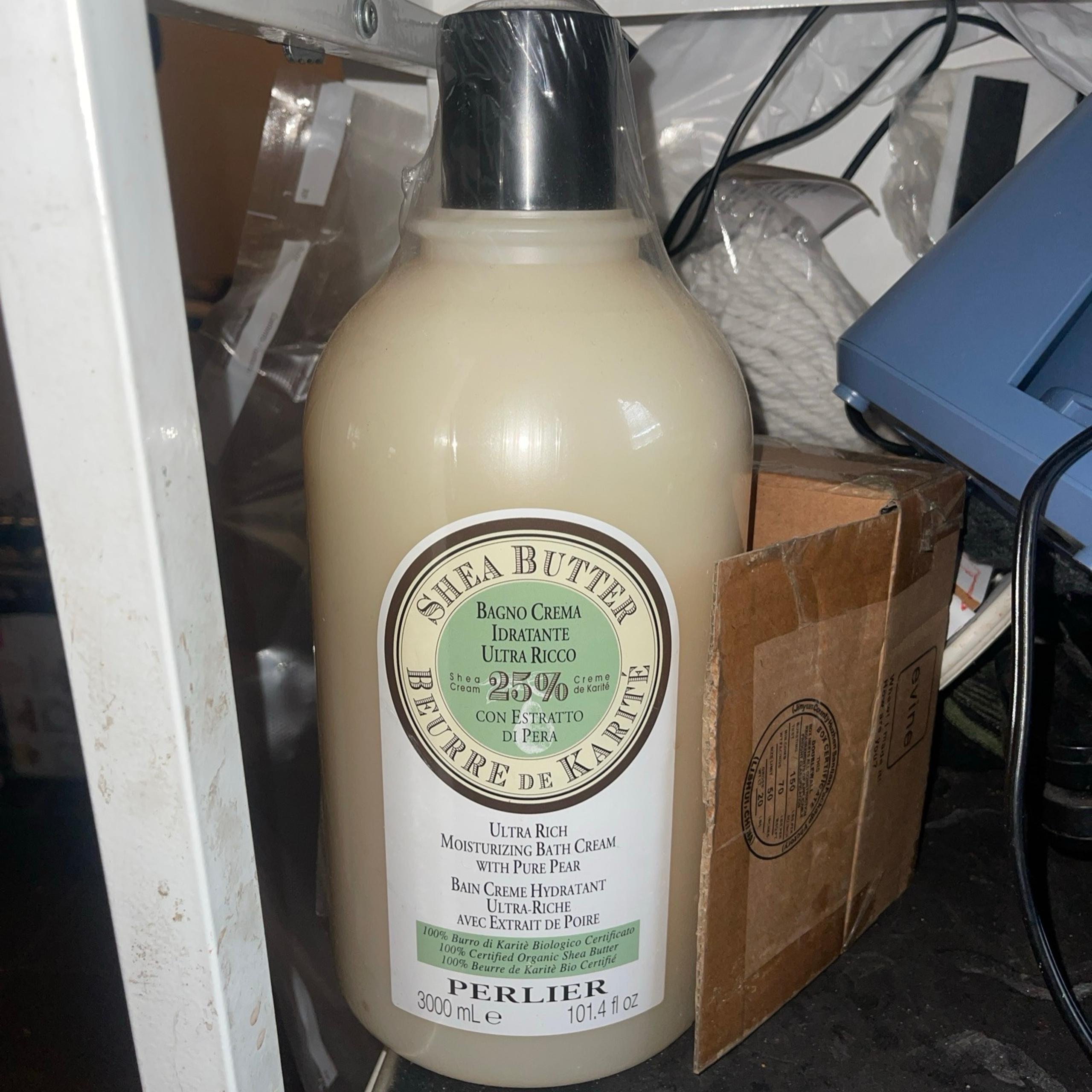 Perlier 3000 ml Ultra Rich Moisturizing Shea Butter Bath Cream w/Pure Pear - NEW