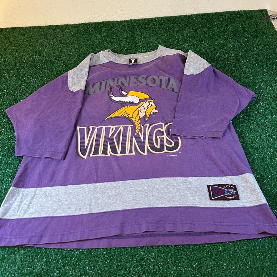 Vintage Jostens Minnesota Vikings NFL T-Shirt Football Purple Mens Extra Large