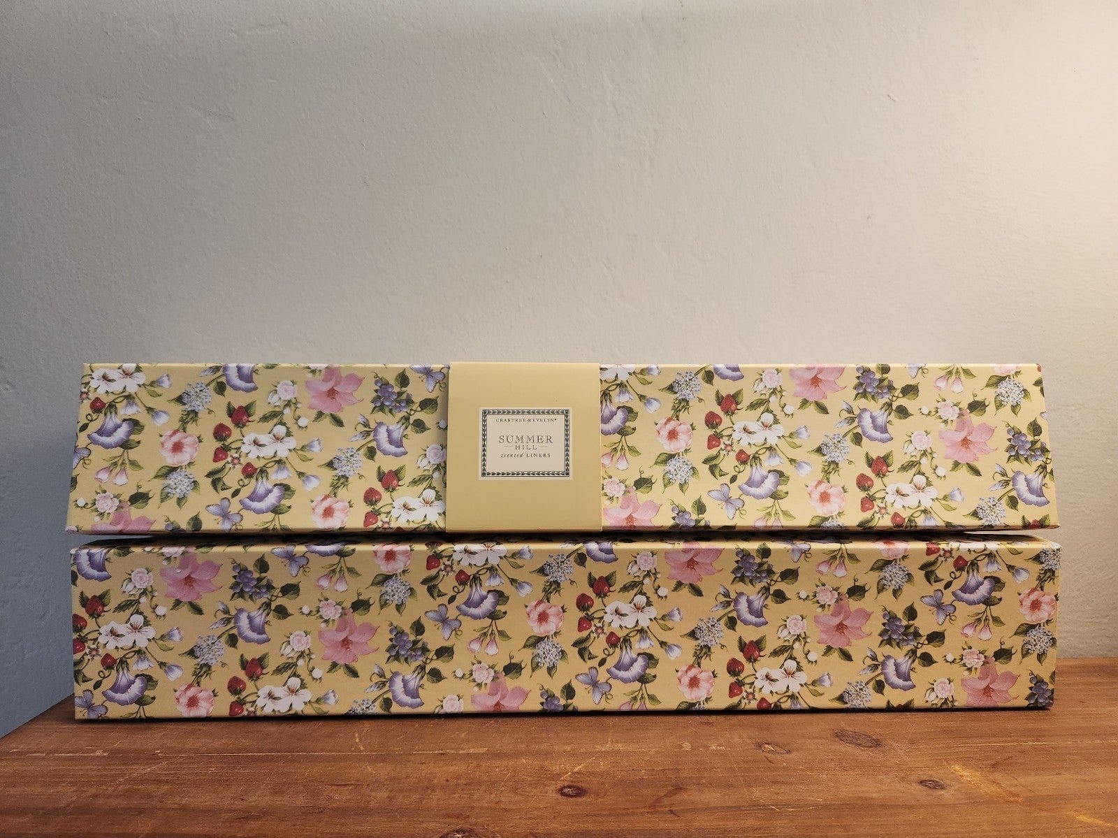 2 Crabtree & Evelyn Summer Hill Scented Drawer Lining Paper New
