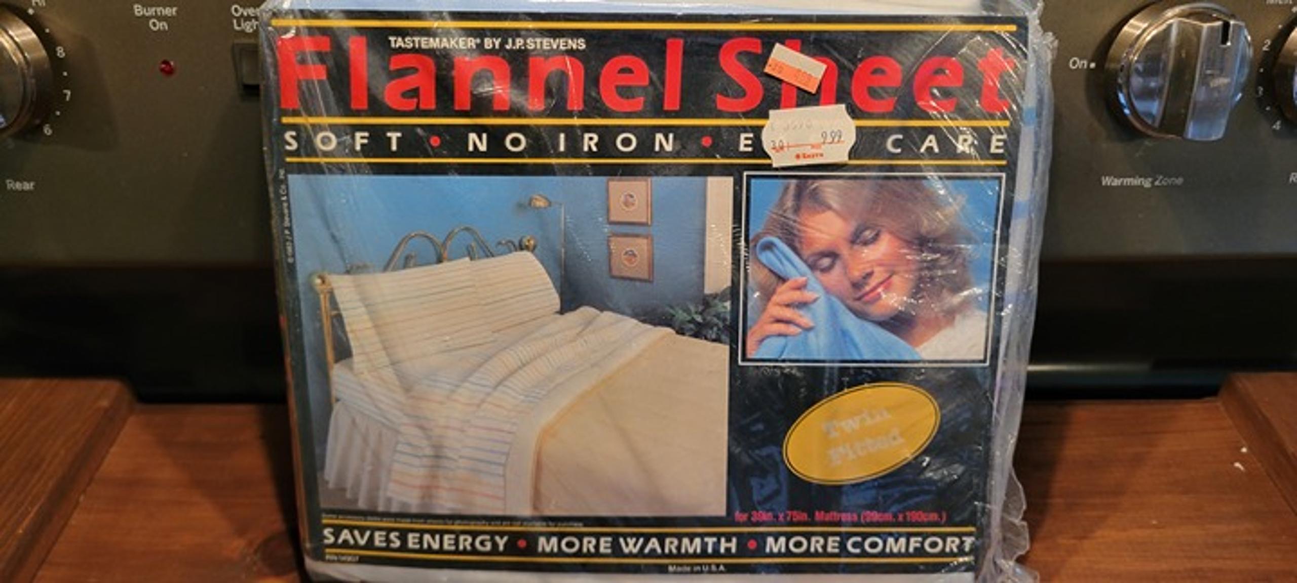 1983 Tastemaker JP Stevens Twin Fitted Sheet Flannel No Iron VTG White Stripes