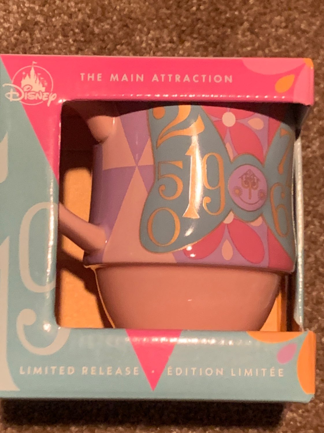 Minnie Mouse The Main Attraction Mug