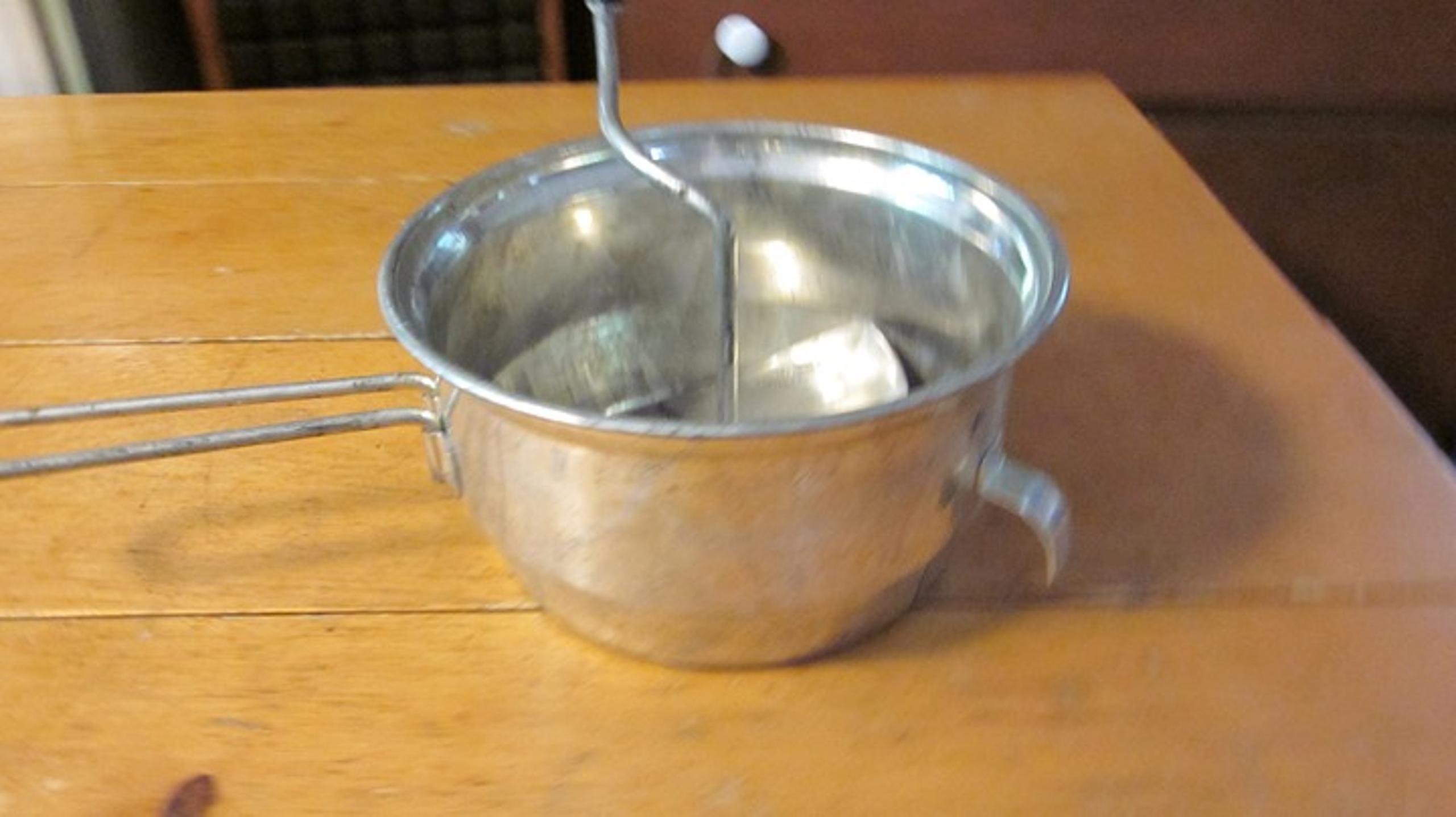Stainless Steel Foley 2 qt foodmill lg for canning mashing straining great tool