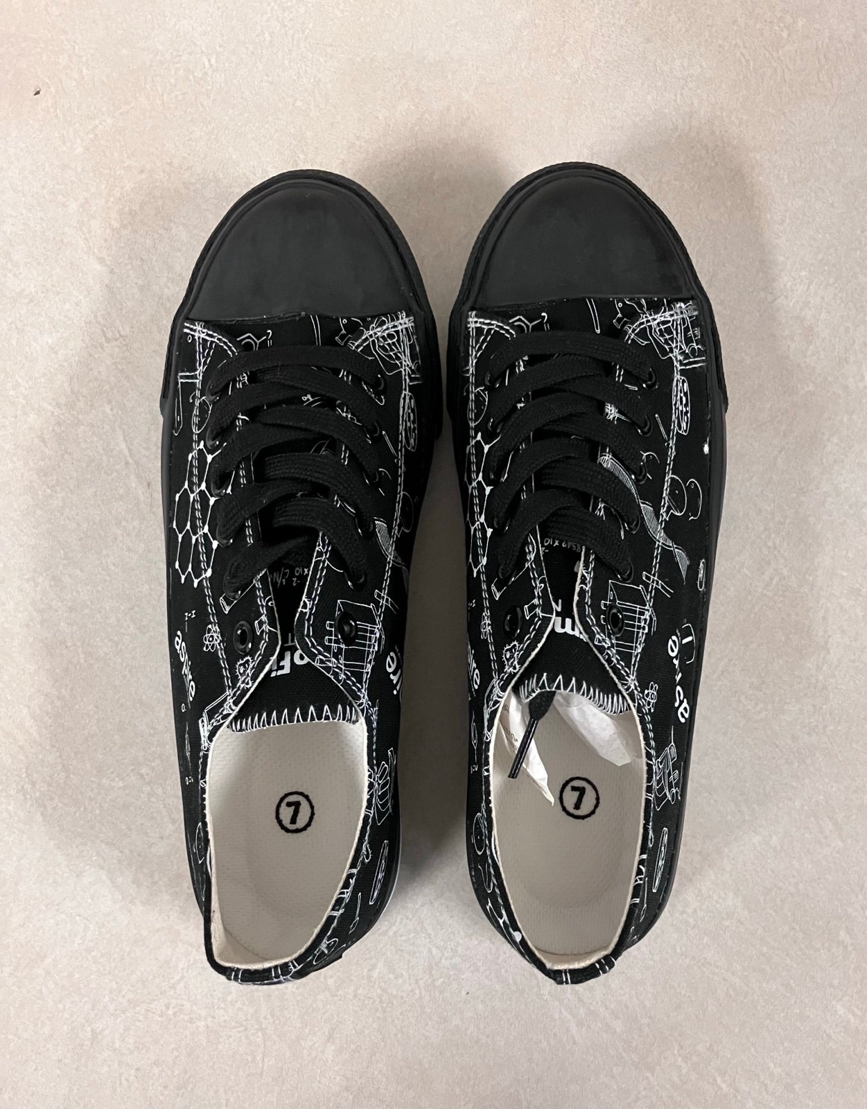 Canvas Low Top Sneaker Unisex Printed Thermo Fisher Scientific Aspire M7, W8.5