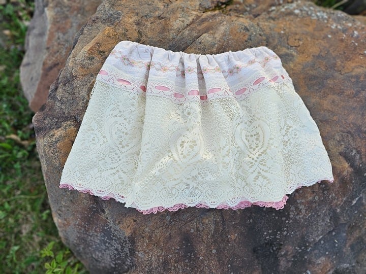 Handmade vintage lace drawstring skirt