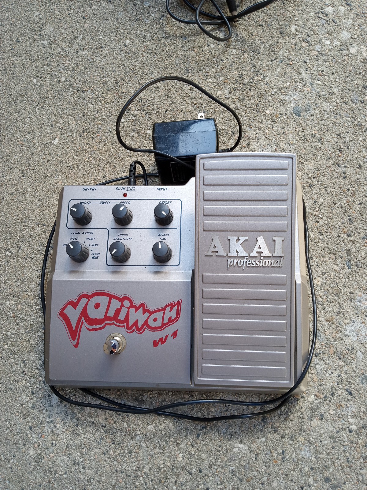 Akai Variwah pedal