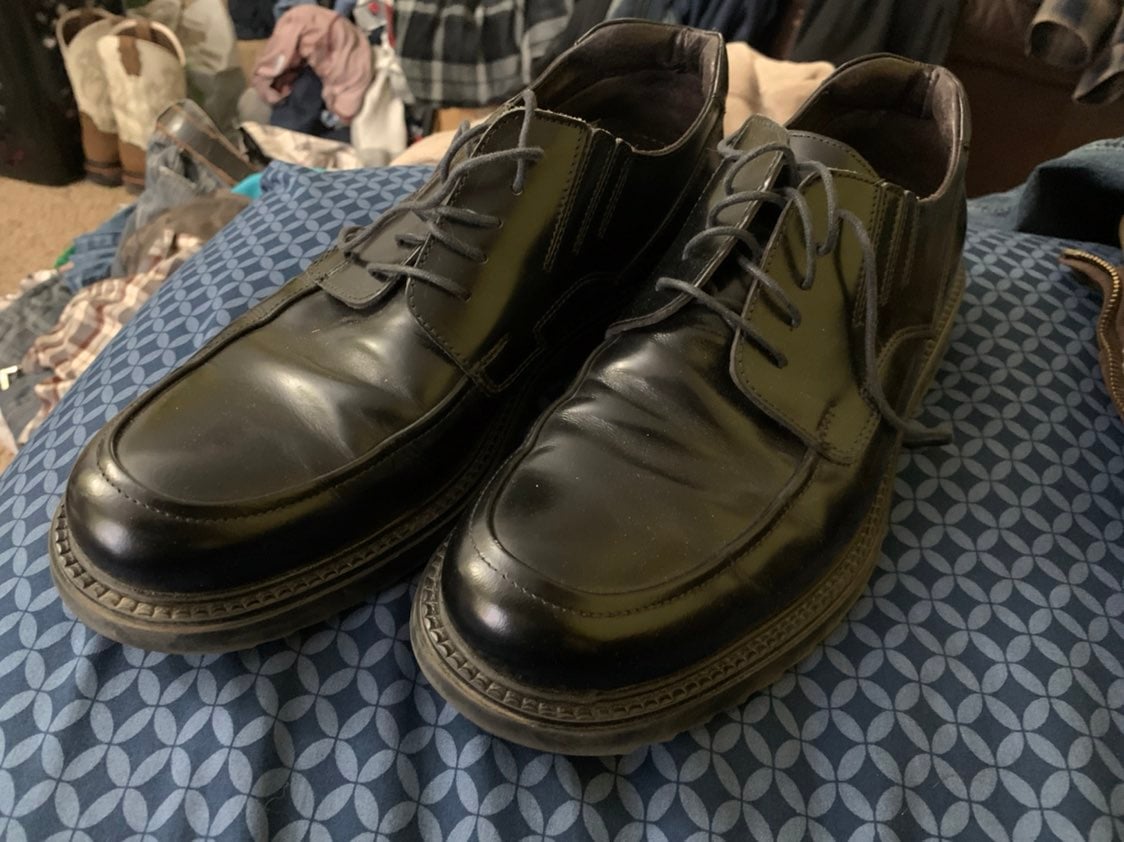 Bass leather dress shoes size 9 1/2
