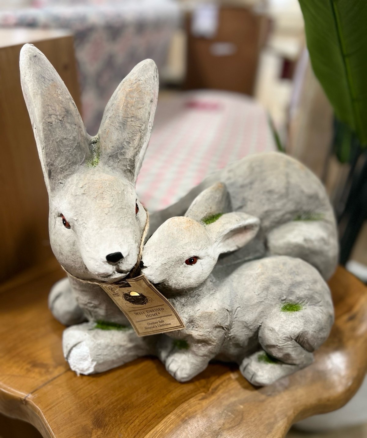 Garden bunnies decor !