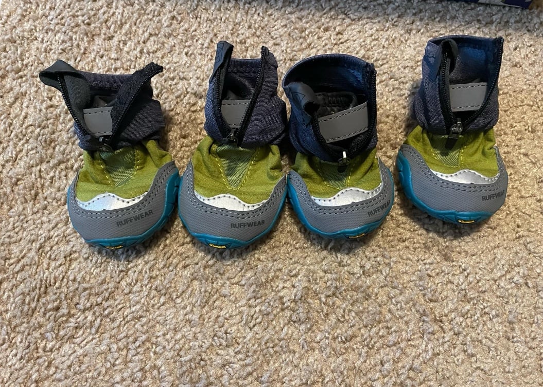 Ruffwear size 2.0 polar trex shoes