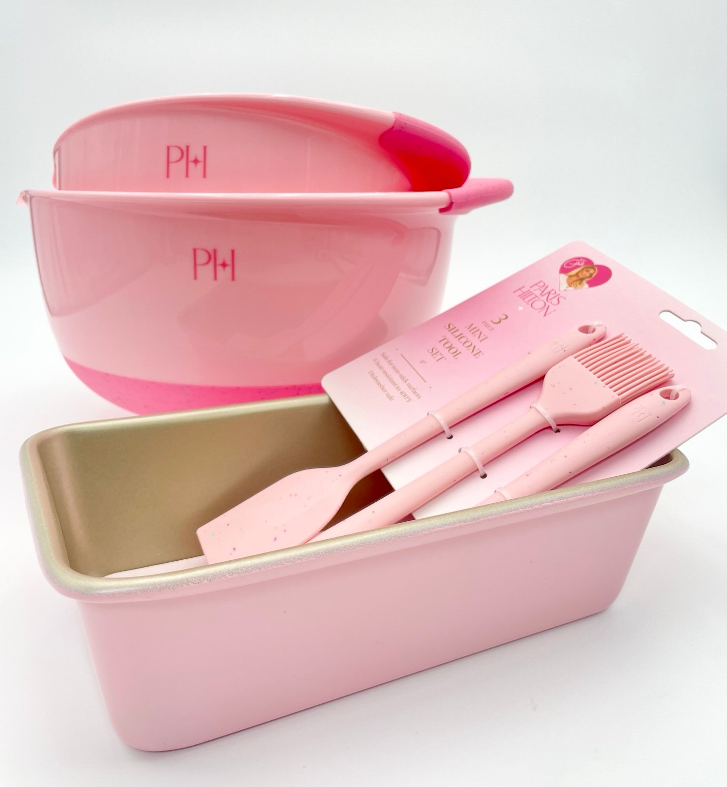 PARIS HILTON 6pc Pink Bakeware Set Mixing Bowls, Loaf Pan, Mixing Tool Set NWT