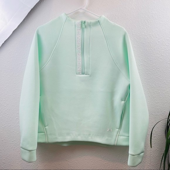 Under Armour menthol sweatshirt athletic top long sleeve hoodie