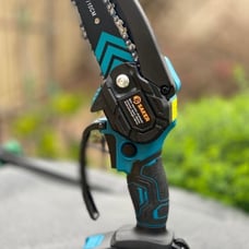 Mini Chainsaw, Portable Electric Chainsaw Cordless, Small Handheld Chain Saw