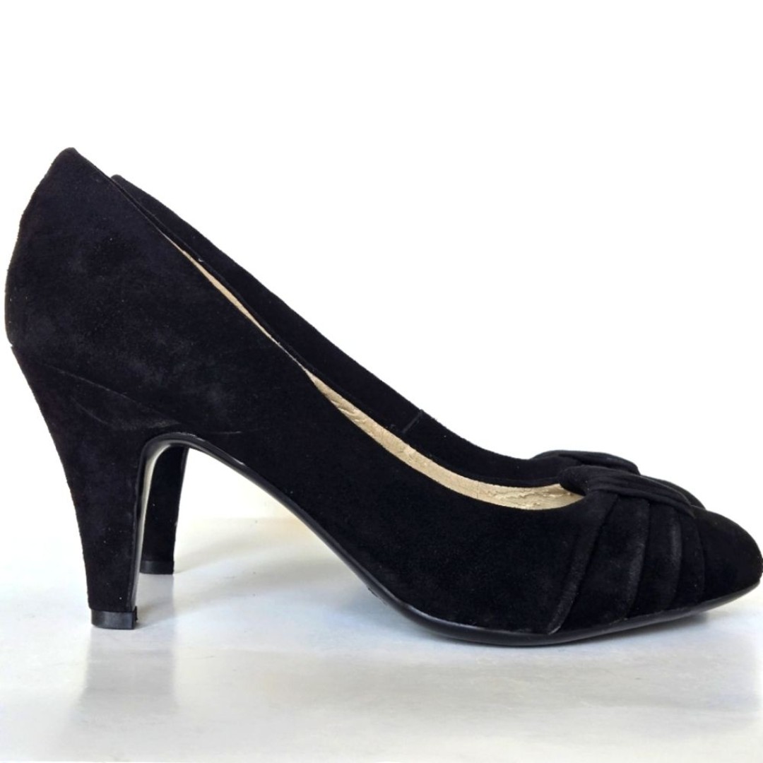 naturalizer high heel pump shoe Size 8.5 N