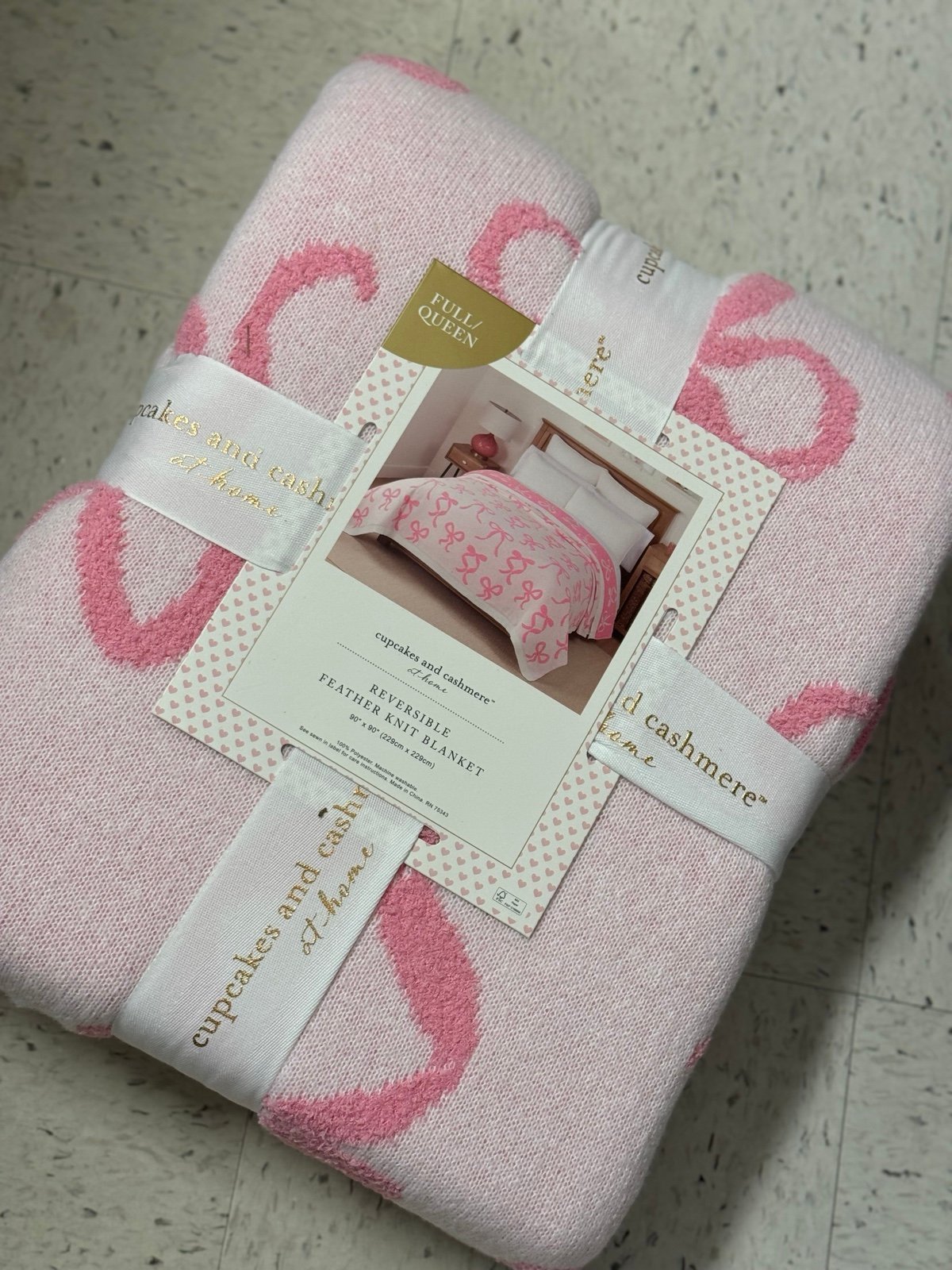 cupcakes and cashmere pink bow reversible feather knit blanket