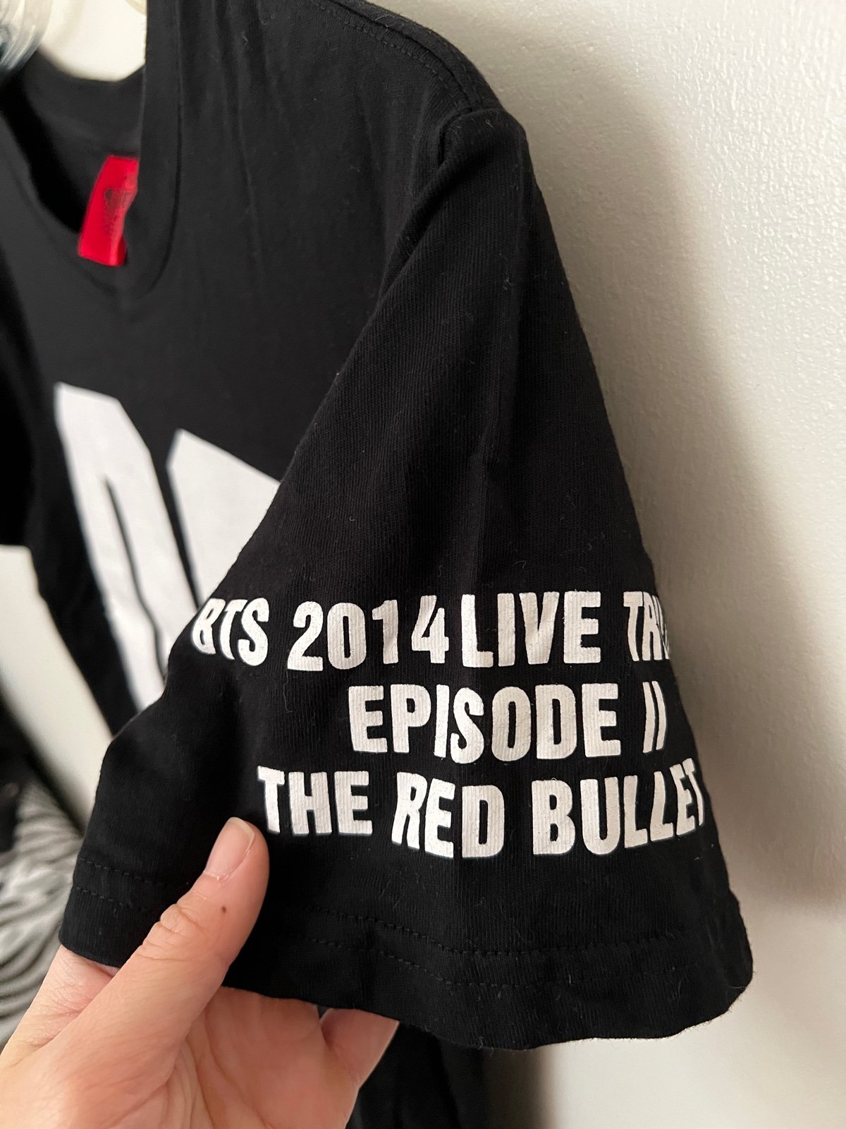BTS 2014 Tシャツ RED BULLET BTS 2014 T-shirt RED BULLET White LIVE TORILOGY EPISODE II